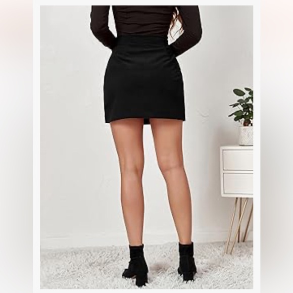 Urban outfitters mini skirt - Picture 3 of 10